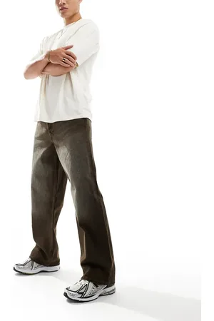 Weekday – Sphere – Locker geschnittene Jeans in brauner Waschung mit niedriger Taille