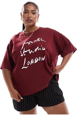 4th & Reckless – T-Shirt in Burgunderrot mit „Fourth Studio London“-Motiv