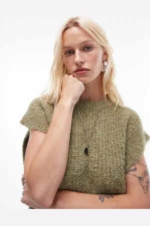 Topshop – Schulterfreies, geripptes Trägertop aus Bouclé-Strick in mit lockerem Schnitt und Rundhalsausschnitt
