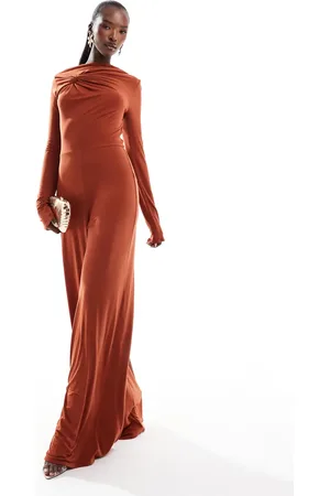 ASOS – Langärmliger Jumpsuit in Rostrot mit Knotendetail