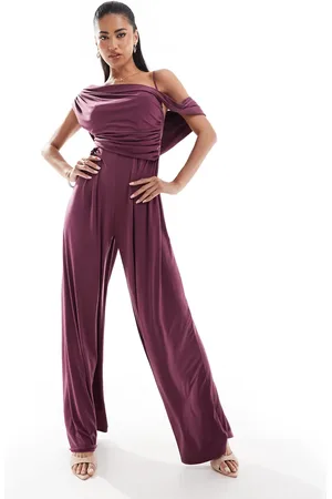 ASOS – Jumpsuit in Pflaume mit abfallender Schulterpartie und weitem Bein