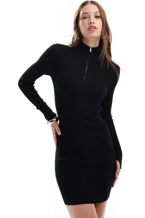 Miss Selfridge – Geripptes Strickminikleid in mit kurzem Reißverschluss und Kragen