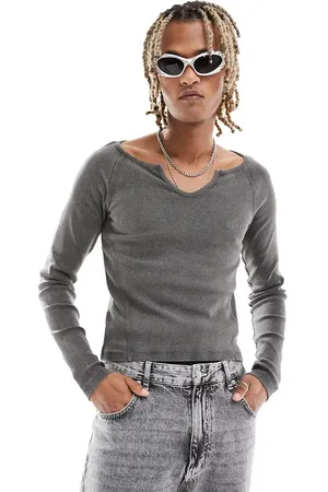 Reclaimed – Eng anliegendes Langarmshirt mit Acid-Waschung in Anthrazit