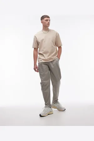 Topman – Twin – Schmal zulaufende Hose in Steinbeige mit Faltendetail