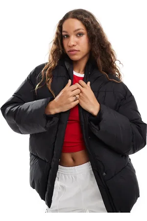 Monki – Wattierter Oversize-Mantel in