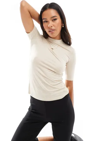 MANGO – Weiches, hochgeschlossenes T-Shirt in Beige