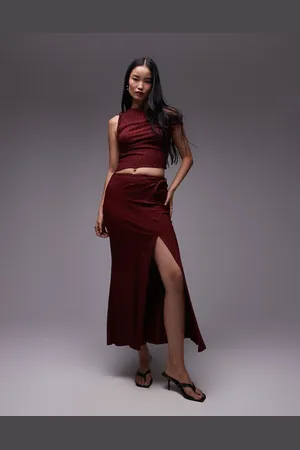 Topshop – Maxirock in Burgunderrot mit verdrehtem Detail, Kombiteil