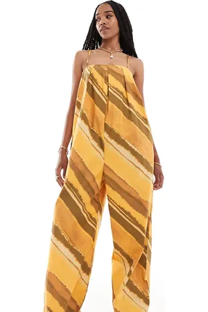 ASOS Tall – Plissierter Jumpsuit mit weitem Bein und quadratischem Halsausschnitt sowie Streifen in Orange