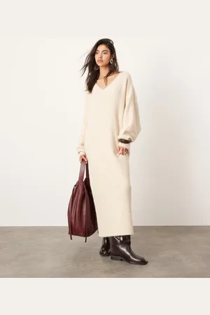 ASOS – Maxi-Strickkleid in Hellbeige mit V-Ausschnitt