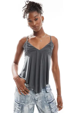 COLLUSION – Anschmiegsames Camisole-Oberteil mit geraffter Brustpartie und asymmetrischem Saum