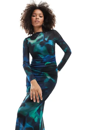 Forever New – Langärmliges Maxikleid aus Netzstoff in Kobaltblau mit verschwommenem Muster