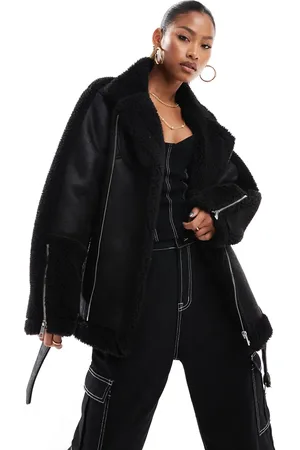 Aria Cove – Oversize-Jacke aus Kunstfell in mit breiten Manschetten