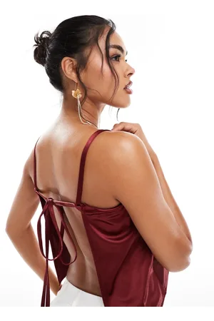 ASOS – Glänzendes, rückenfreies Oberteil in Burgunderrot mit Camisole-Trägern