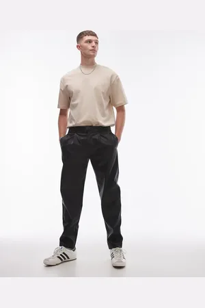 Topman – Schmal zulaufende Hose in aus Kunstleder