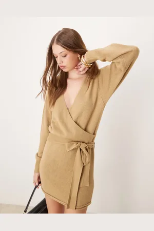 Glamorous – Mini-Wickelkleid aus Strick in Khaki