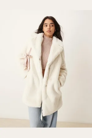 New Look – Kunstpelzmantel in Creme