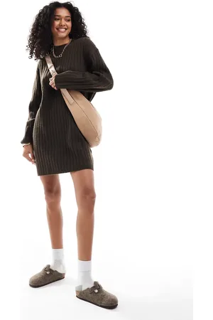 ASOS – Strick-Minikleid in Schokobraun mit breitem Rippmuster und Rundhalsausschnitt
