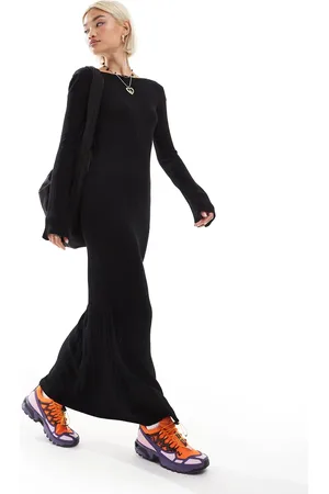 Monki – Langärmliges Maxi-Strickkleid in mit schmalem Schnitt