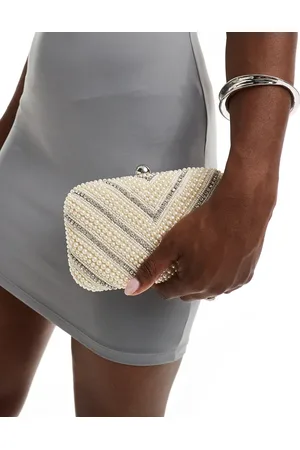 True Decadence – Quadratische Clutch mit Chevron-Muster in Creme und Rosa und mit Verzierung