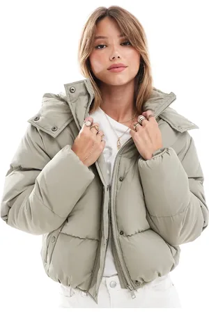 Brave Soul – Kurze Pufferjacke in Salbeigrün mit Kapuze