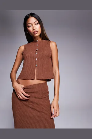 ASOS – Ärmellose, kastige, angeraute Strickjacke in geripptem mit U-Boot-Ausschnitt, Kombiteil