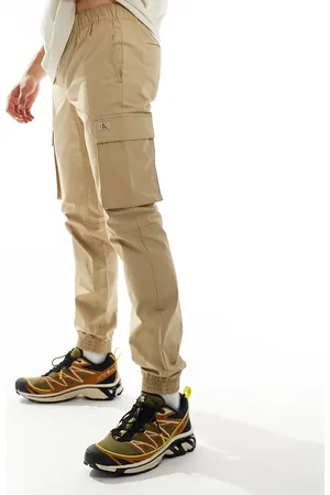 Calvin Klein – Cargohose in Beige mit schmalem Schnitt