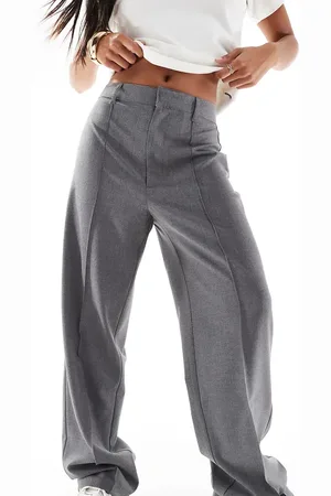Pull&Bear Petite – Elegante Hose in mit geradem Schnitt und Ziernaht vorne
