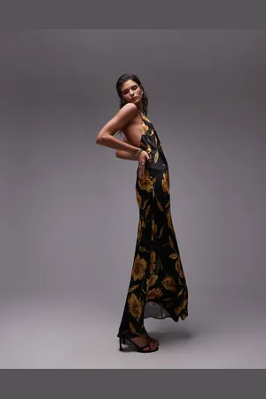 Topshop – Asymmetrisches Neckholder-Maxikleid in mit Rosenprint in Gold