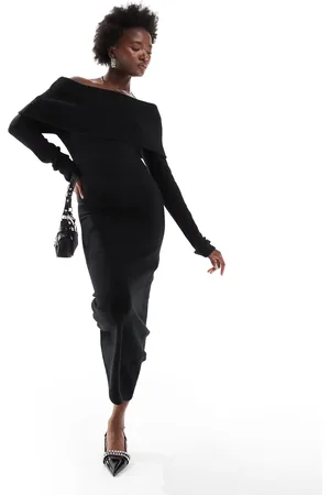 Pieces® – Langärmliges, schulterfreies, geripptes Maxikleid aus Strick in