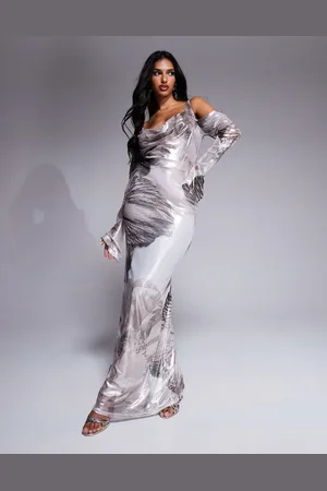 ASOS – Schimmerndes, langärmliges Maxikleid mit Blumenmuster in neutralen Farben, tiefem Wasserfallausschnitt und Bindedetail