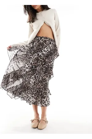 ASOS – Midirock aus Chiffon mit Rüschen und Tierfellmuster