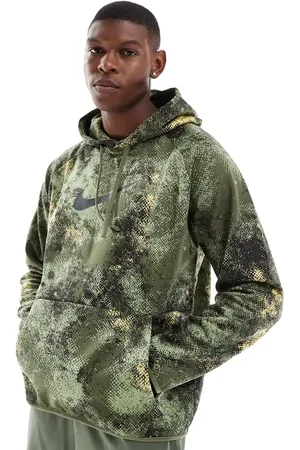 Nike – Kapuzenpullover in mit Military-Muster