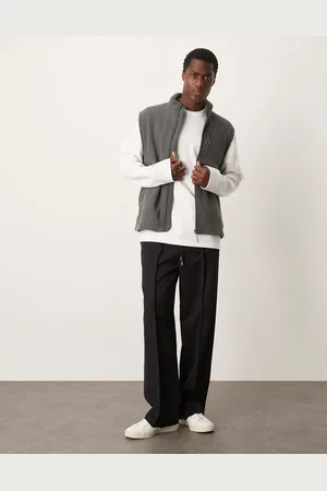 New Look – Fleece-Weste in Dunkelgrau