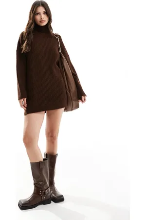 ASOS – Hochgeschlossenes, Strick-Minikleid in Schokobraun