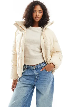 Pull&Bear – Wattierte Steppjacke in Ecru
