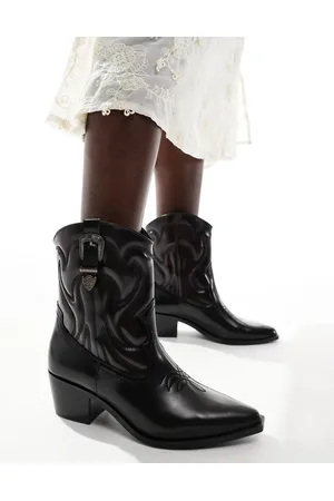 Stradivarius – Cowboy-Stiefeletten in mit Schnallendetail