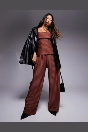 ASOS – Hose in Schokobraun mit weitem Bein und Nadelstreifen, Kombiteil