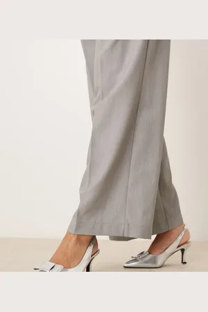 New Look – Absatzschuhe in mit Fersenriemen und Schleifendetail, in weiter Passform