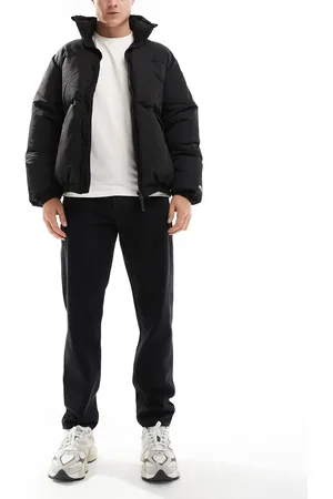 Only & Sons – Locker sitzende, schmal zulaufende Jeans in schwarzer Waschung