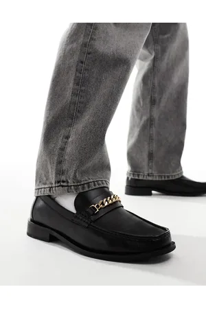 ASOS – Loafer aus schwarzem Leder mit eckiger Spitze und goldfarbener Kette