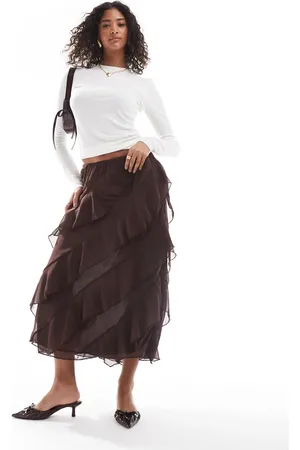 ASOS – Chiffon-Midirock in Schokobraun mit Rüschen