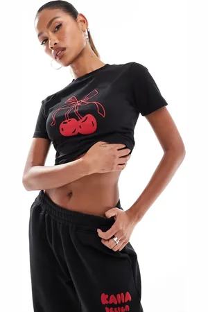 Kaiia – T-Shirt in mit kurzem, knappem Schnitt und Schleifen- und Kirschen-Motiv, Kombiteil