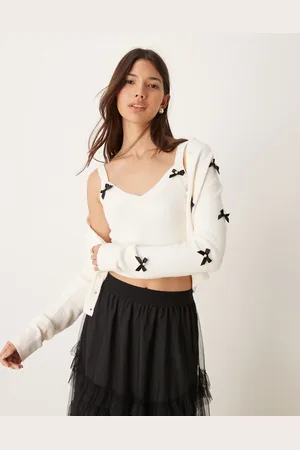 New Look – Flauschiges Trägertop in Cremeweiß mit Schleifendetail, Kombiteil