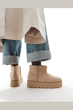Pull&Bear – Kuschelige Ankle-Boots in Sand