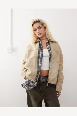 Monki – Barn Jacket in verwaschenem Beige mit Kragen und aufgesetzten Vordertaschen
