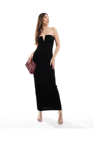 4th & Reckless – Trägerloses, gerafftes Samt-Maxikleid in mit Einkerbung