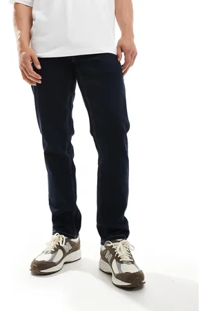 Farah – Elm – Schmal geschnittene Jeans in dunkler Rinse-Waschung