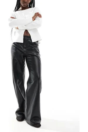 Pull&Bear – Weit geschnittene Hose aus Kunstleder in