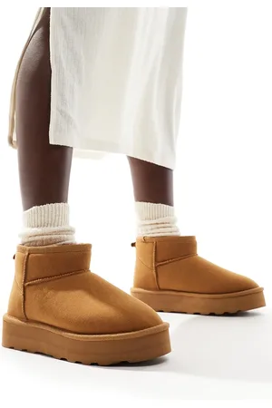 ONLY – Stiefel aus Wildlederimitat in mit Teddyfutter