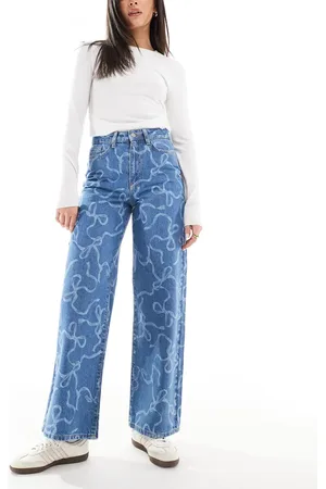 Threadbare – Gerade geschnittene Jeans in mittelblauer Waschung mit Schleifenmuster